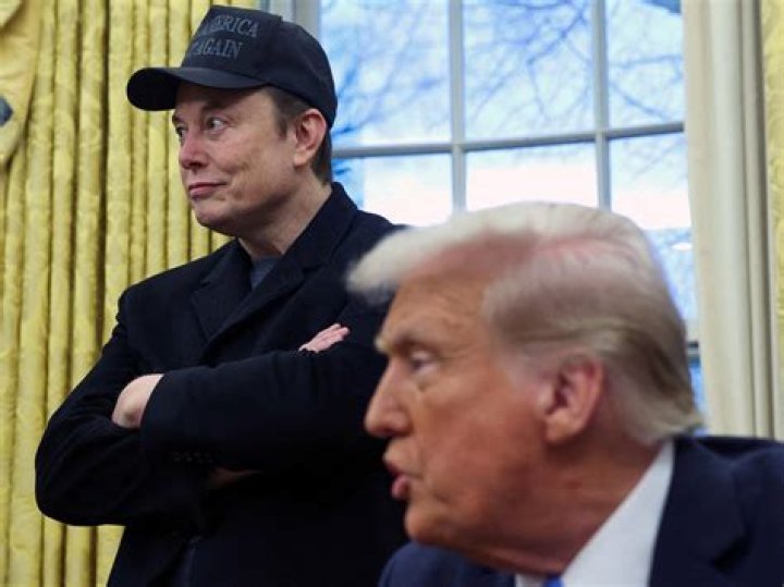Discover the Evolution of Elon Musk: Vintage Photographs Unveiled